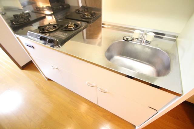 キッチン　レッツ・クッキング！