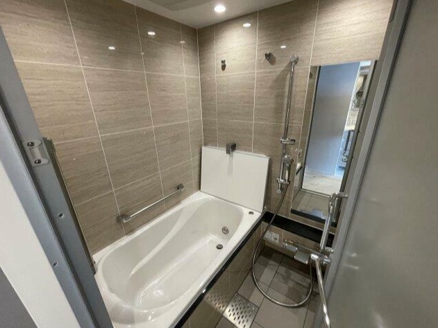 バス・シャワールーム　別部屋参考写真