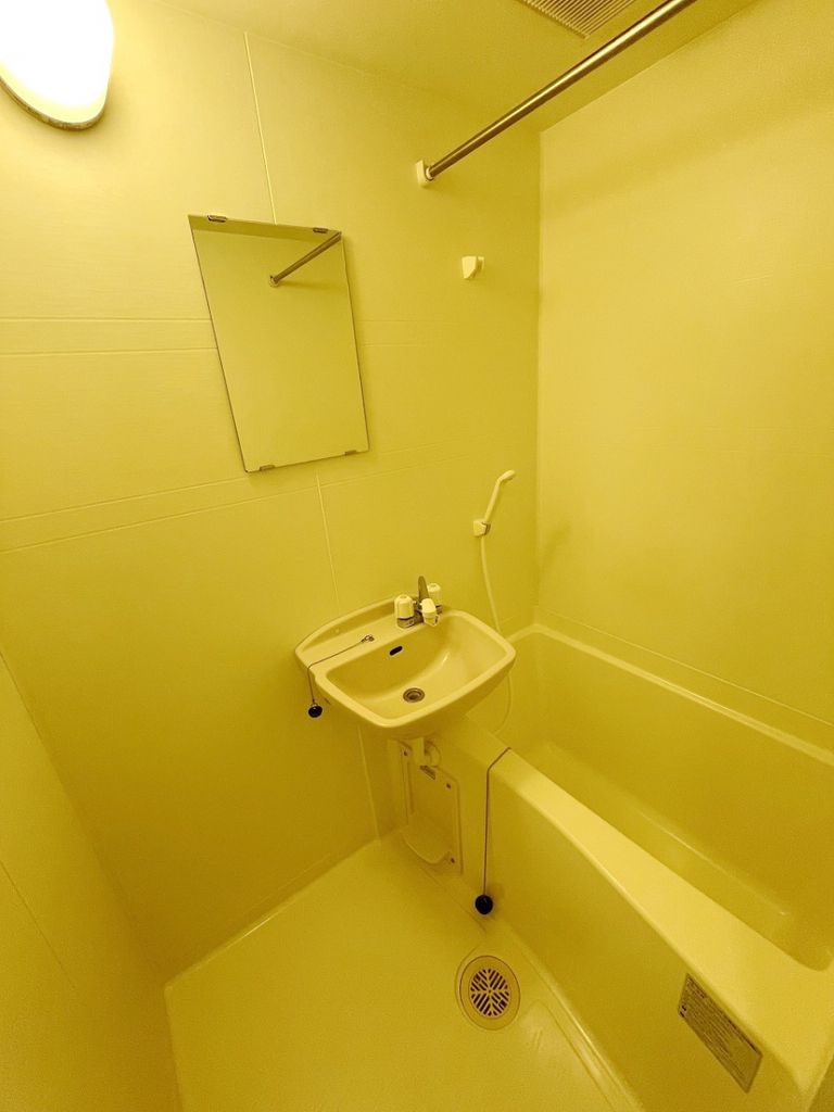 バス・シャワールーム　バス