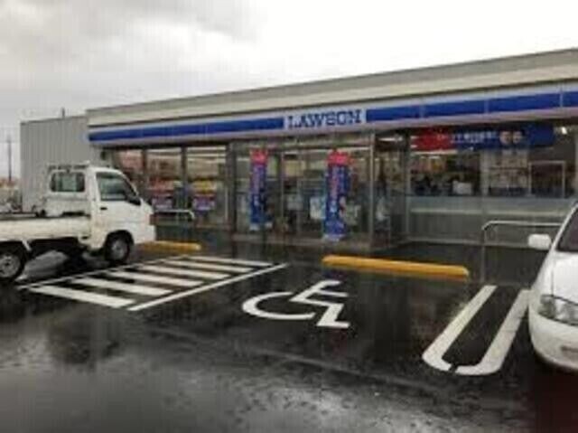 コンビニ　ローソン長岡喜多町店（コンビニ）まで777m