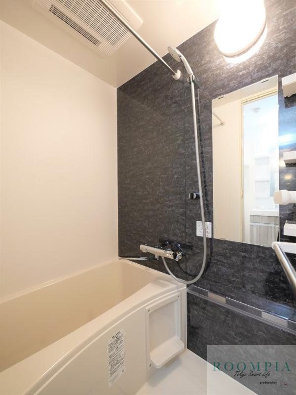 バス・シャワールーム　バス