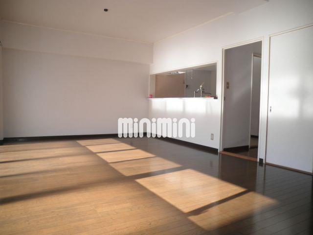 居室・リビング　カウンターキッチンなので家族の様子が把握できます。