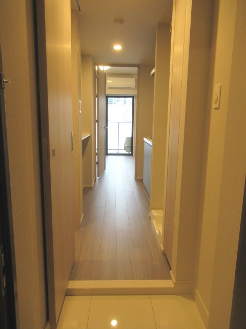 玄関　※参考写真