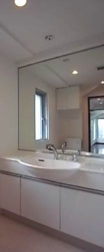 洗面設備　※同仕様写真含む