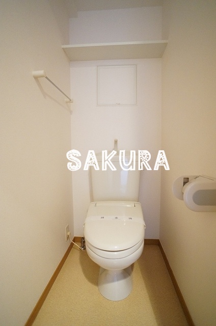 トイレ　落ち着いた色調のトイレです♪