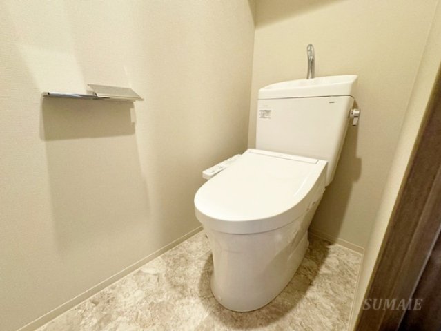 トイレ　温水洗浄便座完備☆