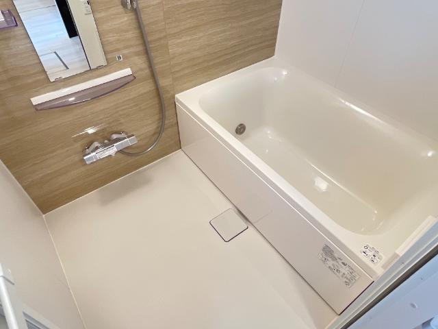 バス・シャワールーム　バス
