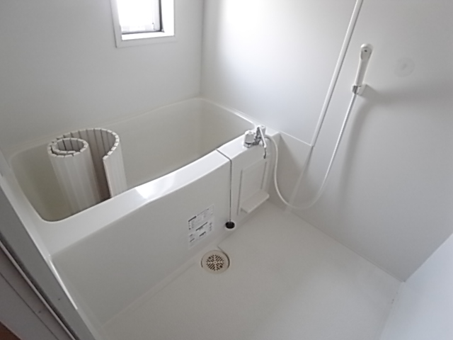 バス・シャワールーム　※２０２号室の写真になります。