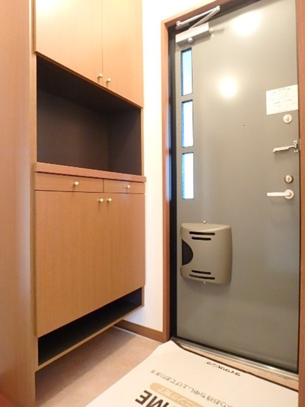 玄関　図面と現状に相違がある場合には現状を優先