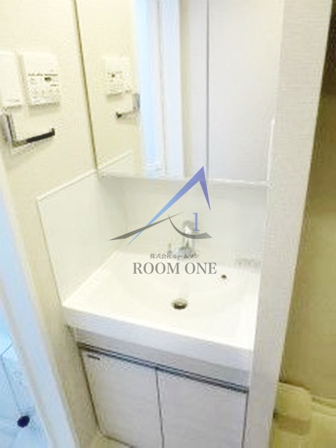 洗面設備　洗面台です。