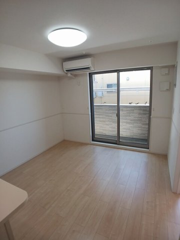 居室・リビング　【ＡＲＭＡＧＮＡＣ　Ｂ】居間です