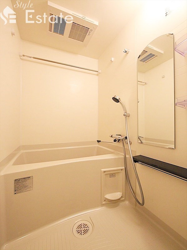 バス・シャワールーム　バスルーム