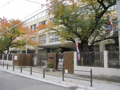 小学校　大阪市立 東田辺小学校（小学校）まで233m
