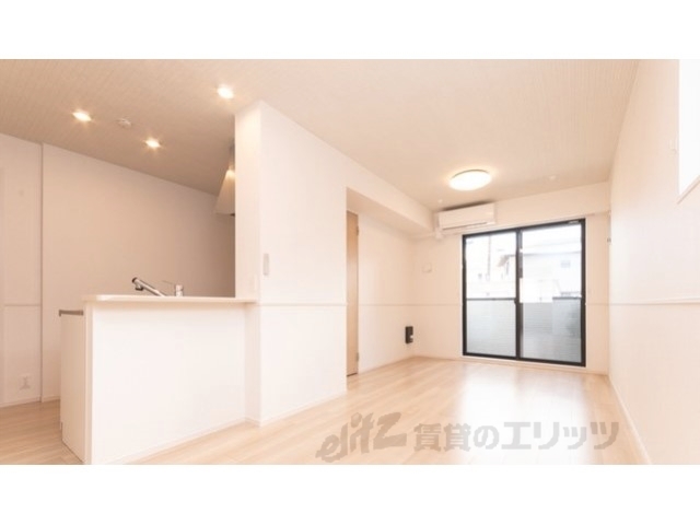 居室・リビング　同仕様