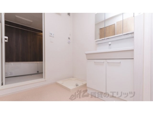 洗面設備　同仕様