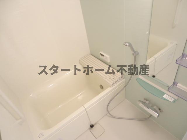 バス・シャワールーム　お風呂で日々の疲れを落としましょう