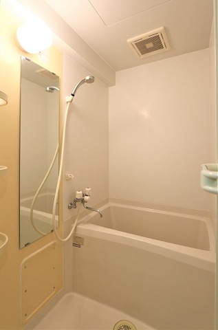 バス・シャワールーム　1日の疲れはこちらで洗い流して下さい