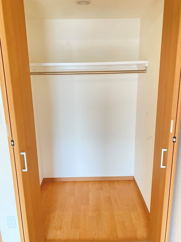 収納　違うお部屋の写真です。ご参考までに