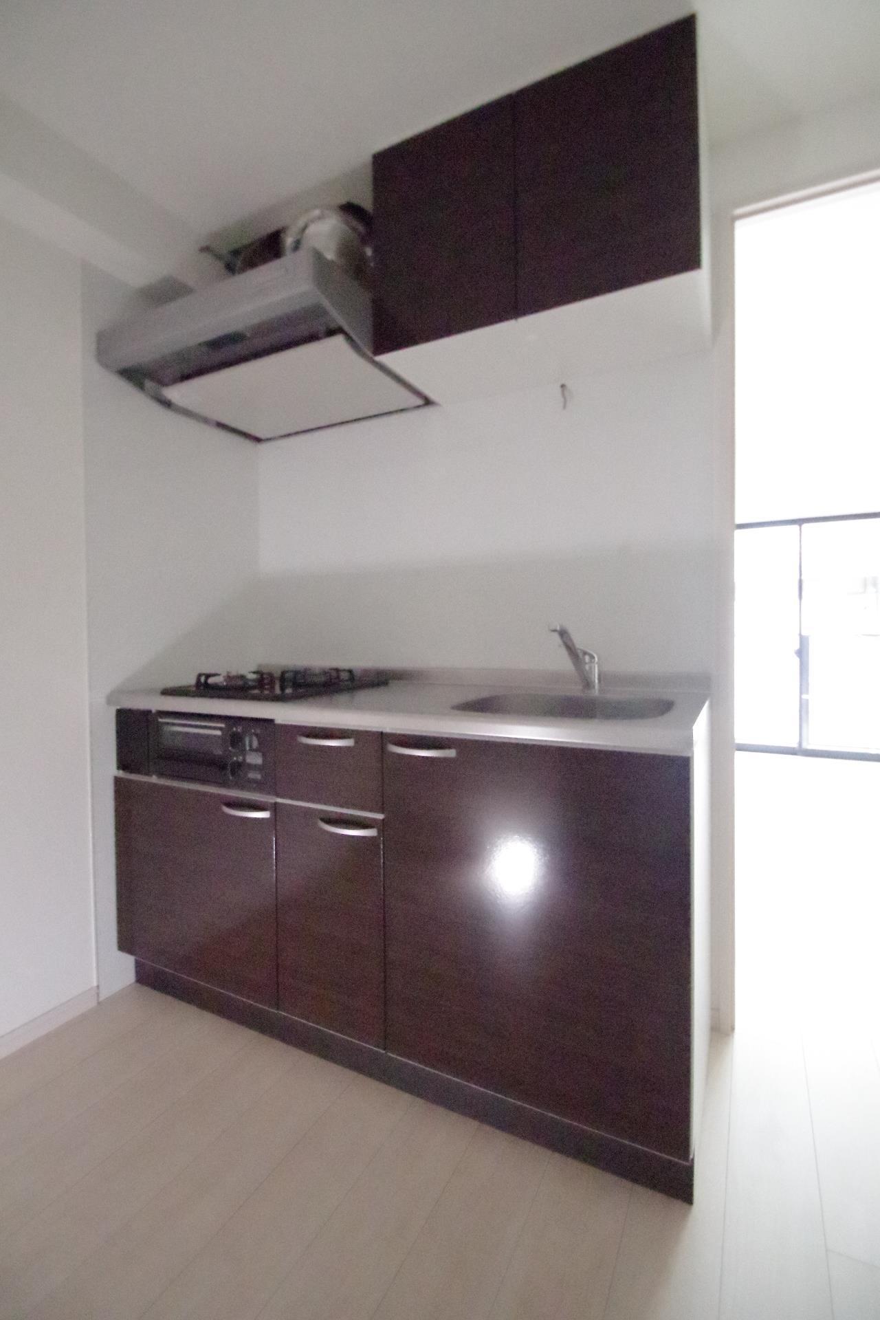 キッチン　同タイプ別室の写真です。