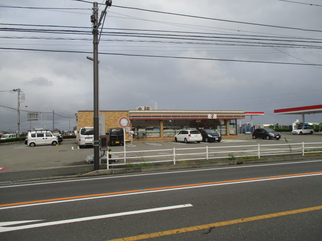 コンビニ　セブンイレブン 藤沢亀井野店（コンビニ）まで321m