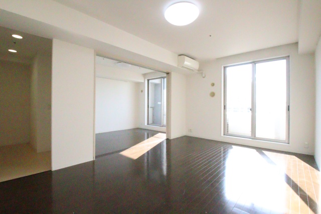 居室・リビング　※別室の参考写真の為、現況優先です。