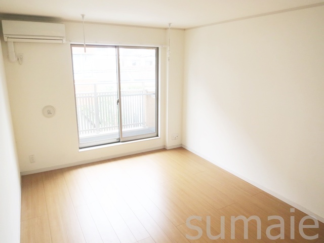 居室・リビング　日当たり良好の洋室です！！