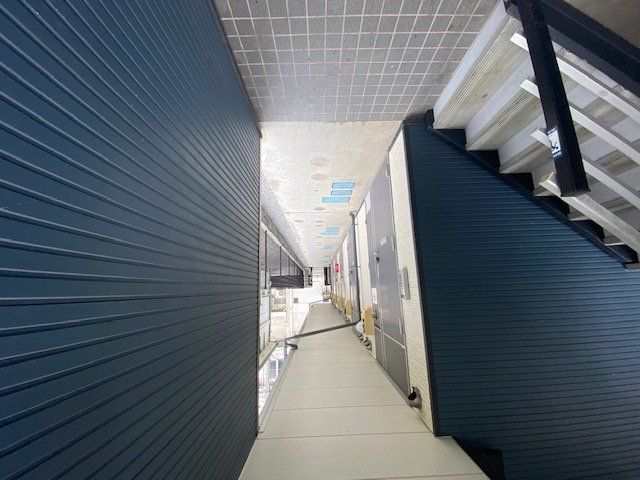 ロビー　現況を優先