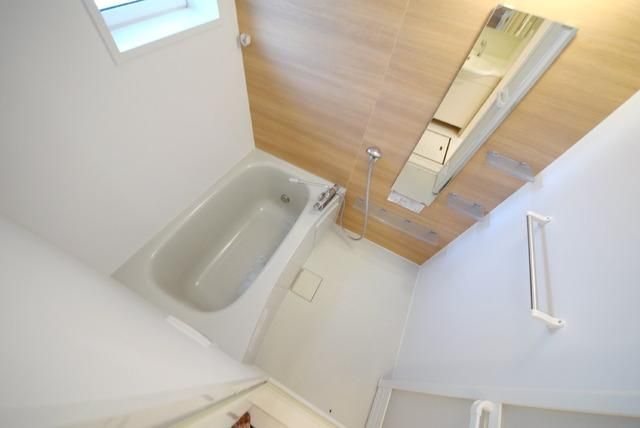 バス・シャワールーム　お風呂でのんびりバスタイム。