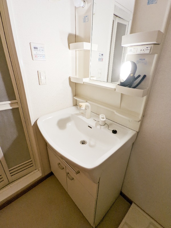 洗面設備　図面と現状に相違がある場合には現状を優先