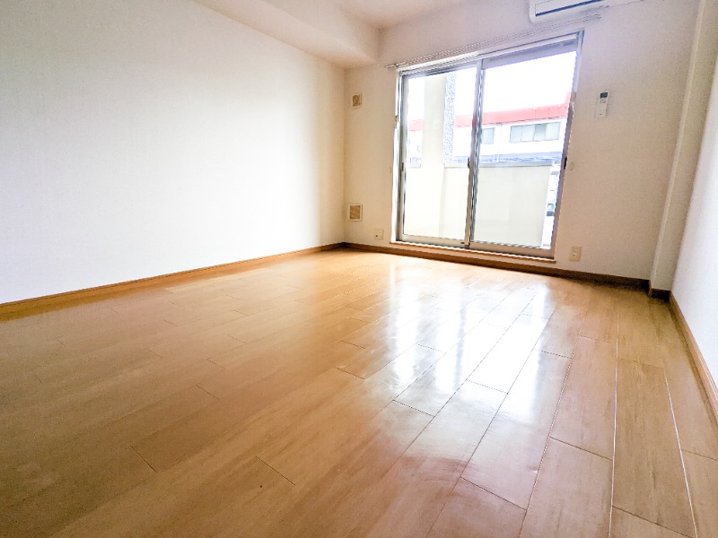 居室・リビング　図面と現状に相違がある場合には現状を優先