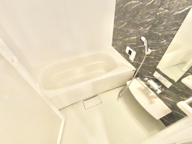 バス・シャワールーム　浴室でごゆっくり