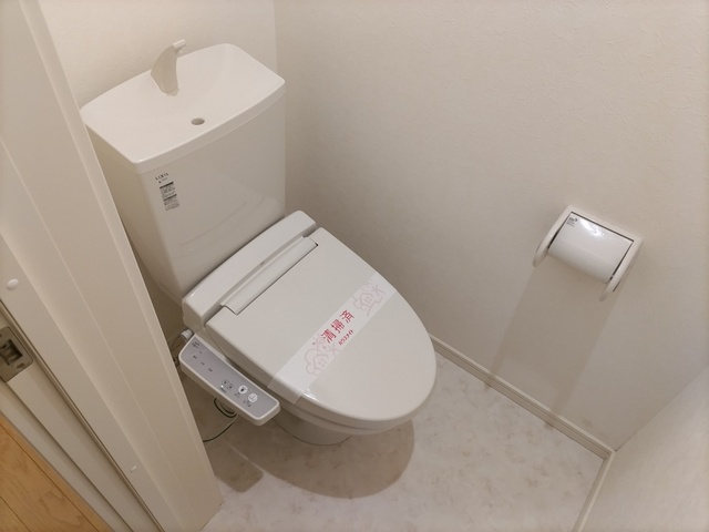 トイレ　★温水洗浄便座機能付きのトイレ★