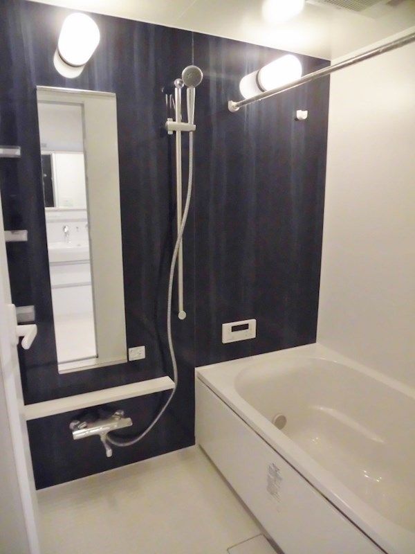 バス・シャワールーム　バス