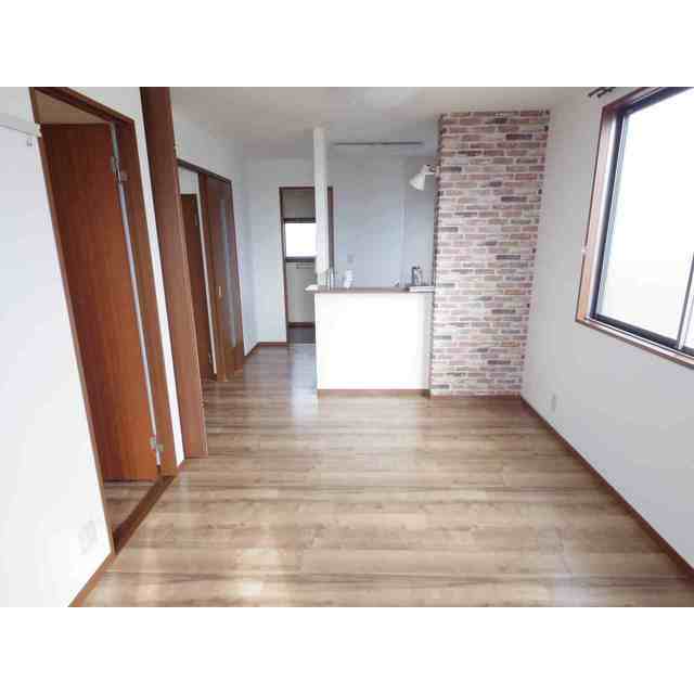 居室・リビング　日あたり良好