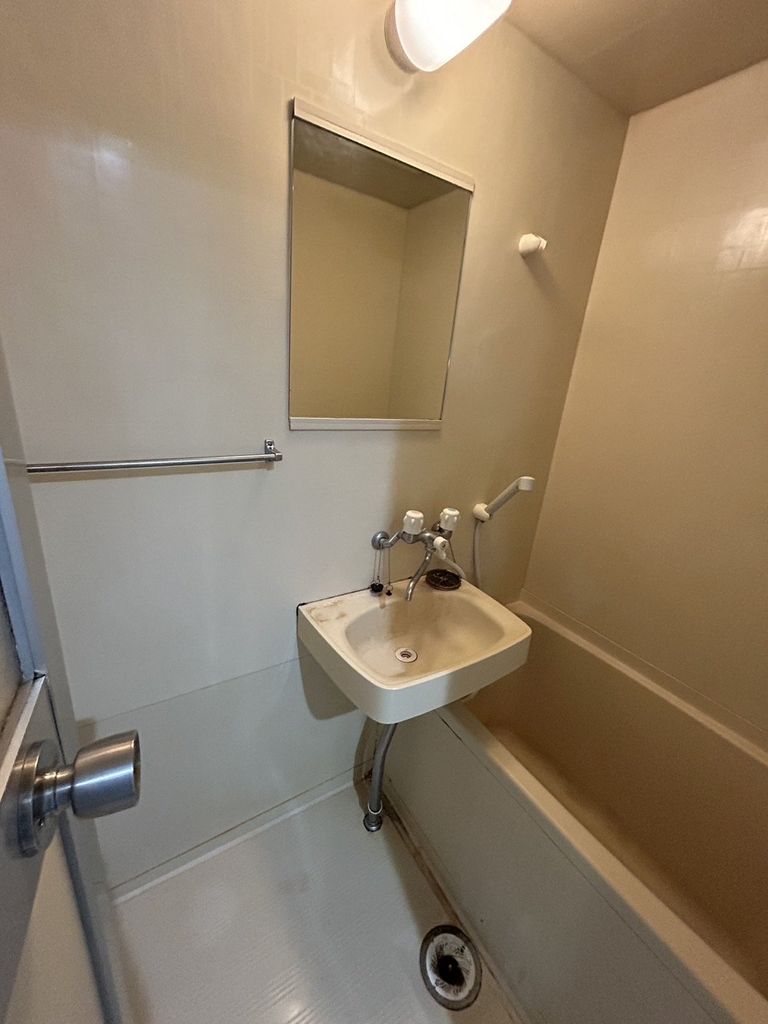 洗面設備　バス