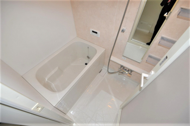 バス・シャワールーム　お風呂で日々の疲れを落としましょう