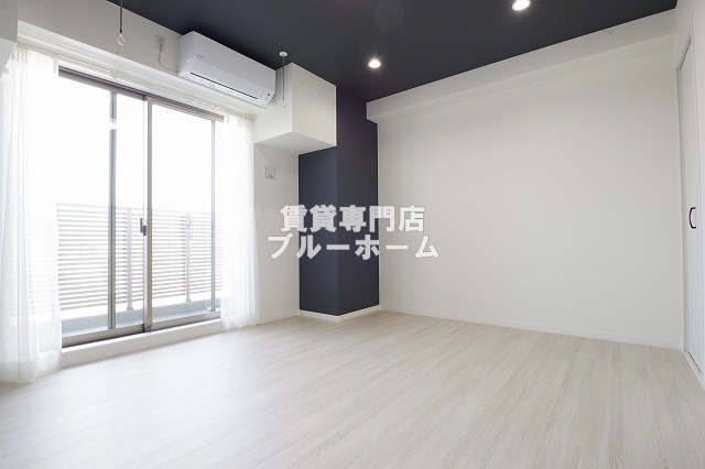 その他部屋・スペース　洋室8.3帖！