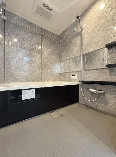 バス・シャワールーム　～疲れもさっぱりバスタイム～