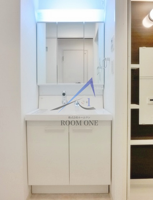 洗面設備　洗面台です。