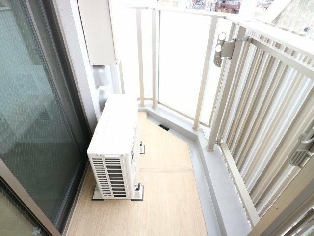 バルコニー　陽当たり良好なバルコニーです