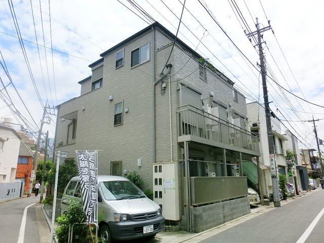 建物外観　中野坂上駅まで徒歩三分です！