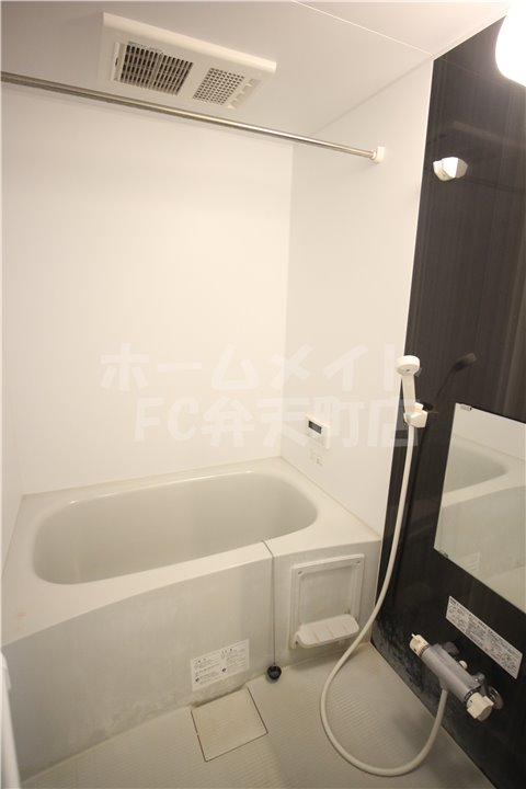 バス・シャワールーム　お風呂です