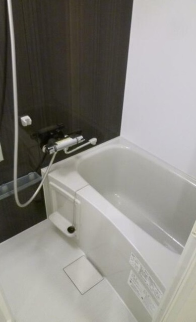 バス・シャワールーム　バスルーム