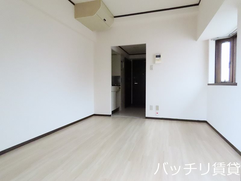 居室・リビング　＊画像は別部屋のためイメージ、現状優先いたします