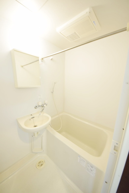 バス・シャワールーム　～今日の疲れはさっぱりと～