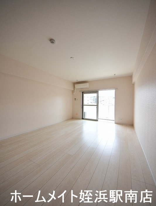 居室・リビング　★広々9.8帖！ゆったり生活★参考写真