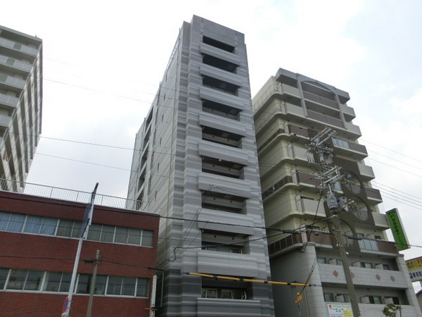 建物外観　鉄筋コンクリートマンション！