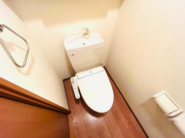 トイレ　シャワー付トイレ