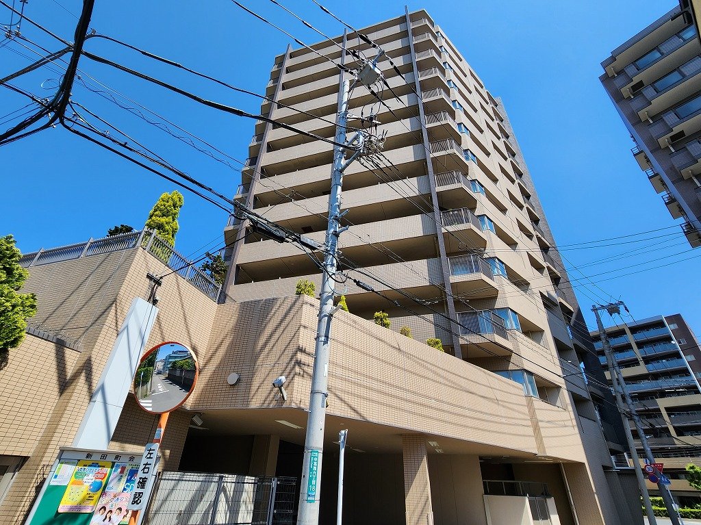 建物外観　アルタイルＭ　造りは分譲レベル。ＮＴＴインターネット接続可