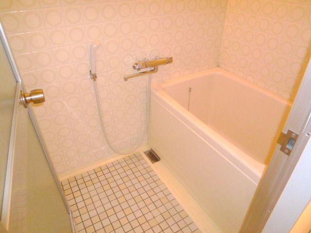 バス・シャワールーム　同一タイプ